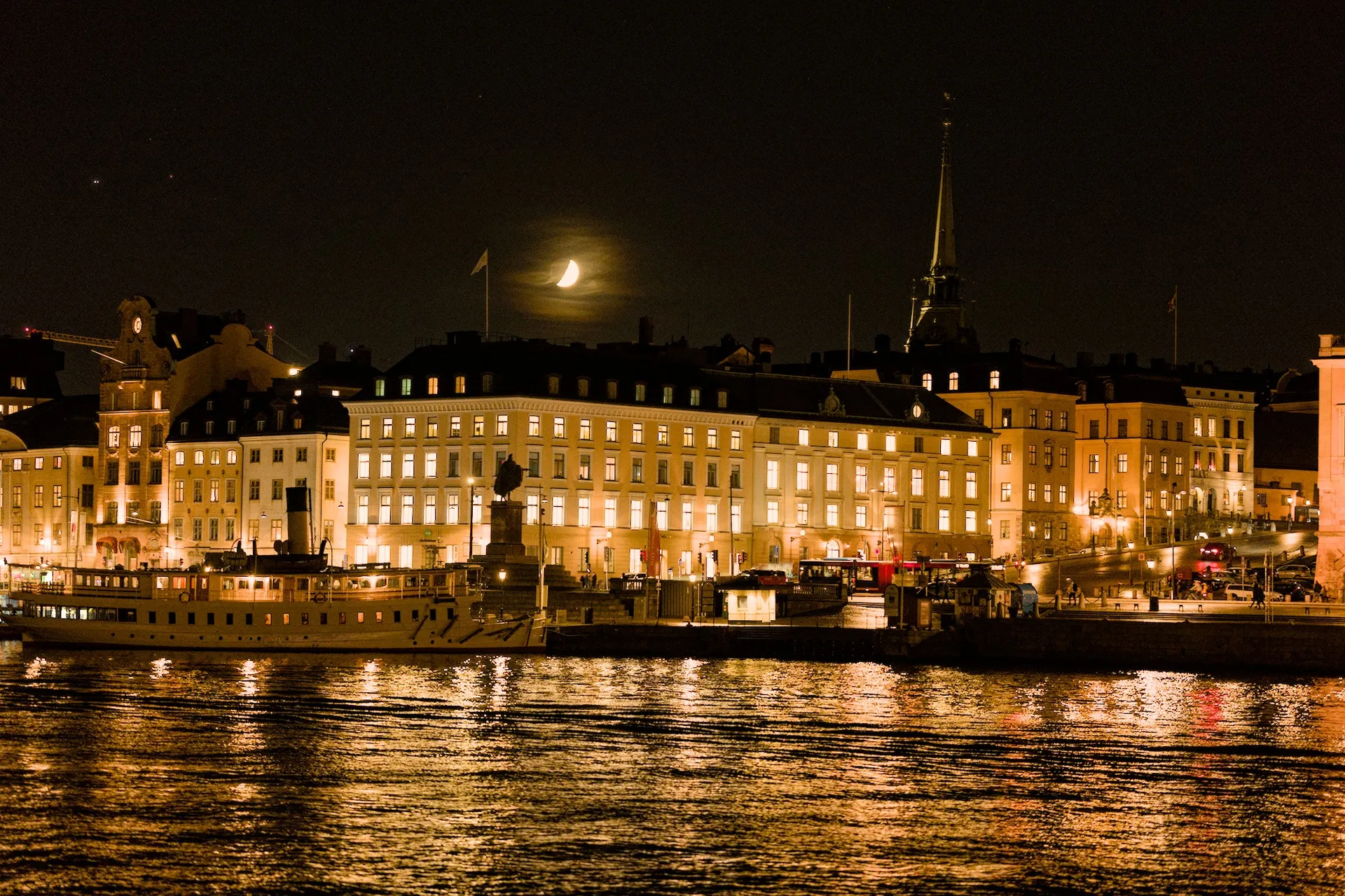 Night photos around Gamla Stan