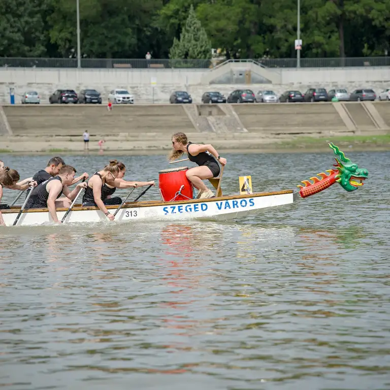 Dragonboat race