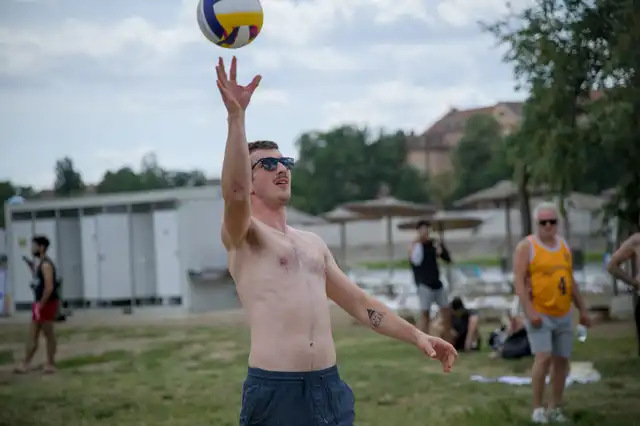 Young people's volleyball championship on Lapos Beach