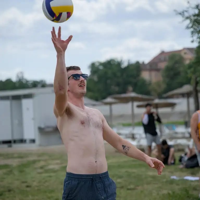 Young people's volleyball championship on Lapos Beach