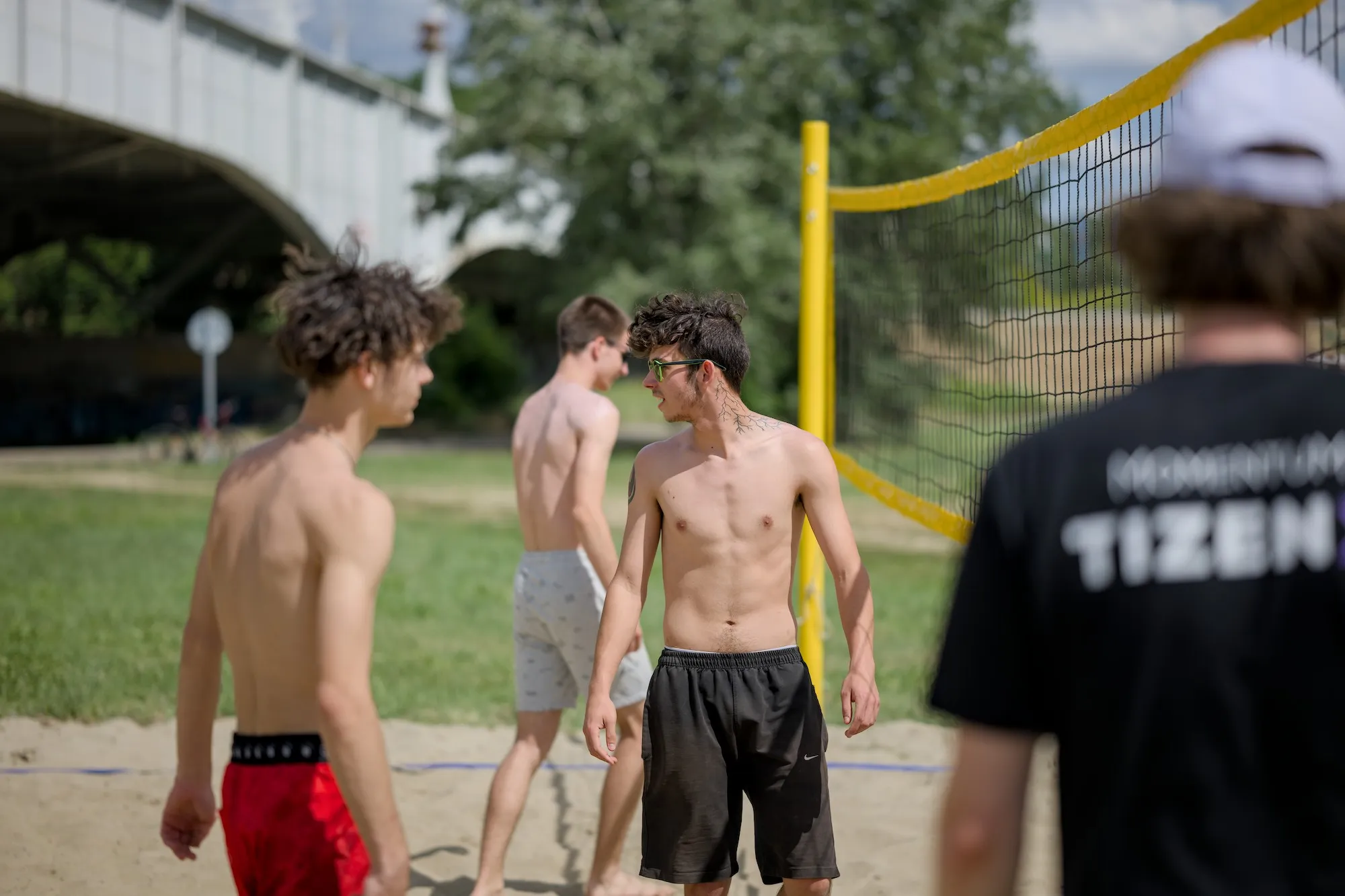 Young people's volleyball championship on Lapos Beach