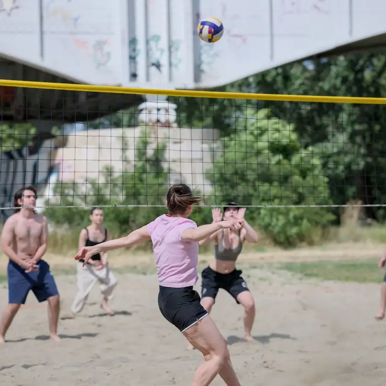 Young people's volleyball championship on Lapos Beach